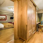 Phosphorion Hotel