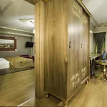 Hotel Phosphorion