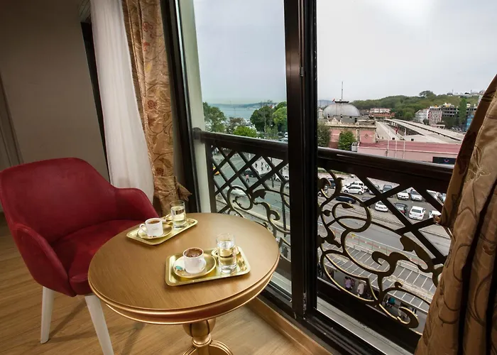 מלון Phosphorion